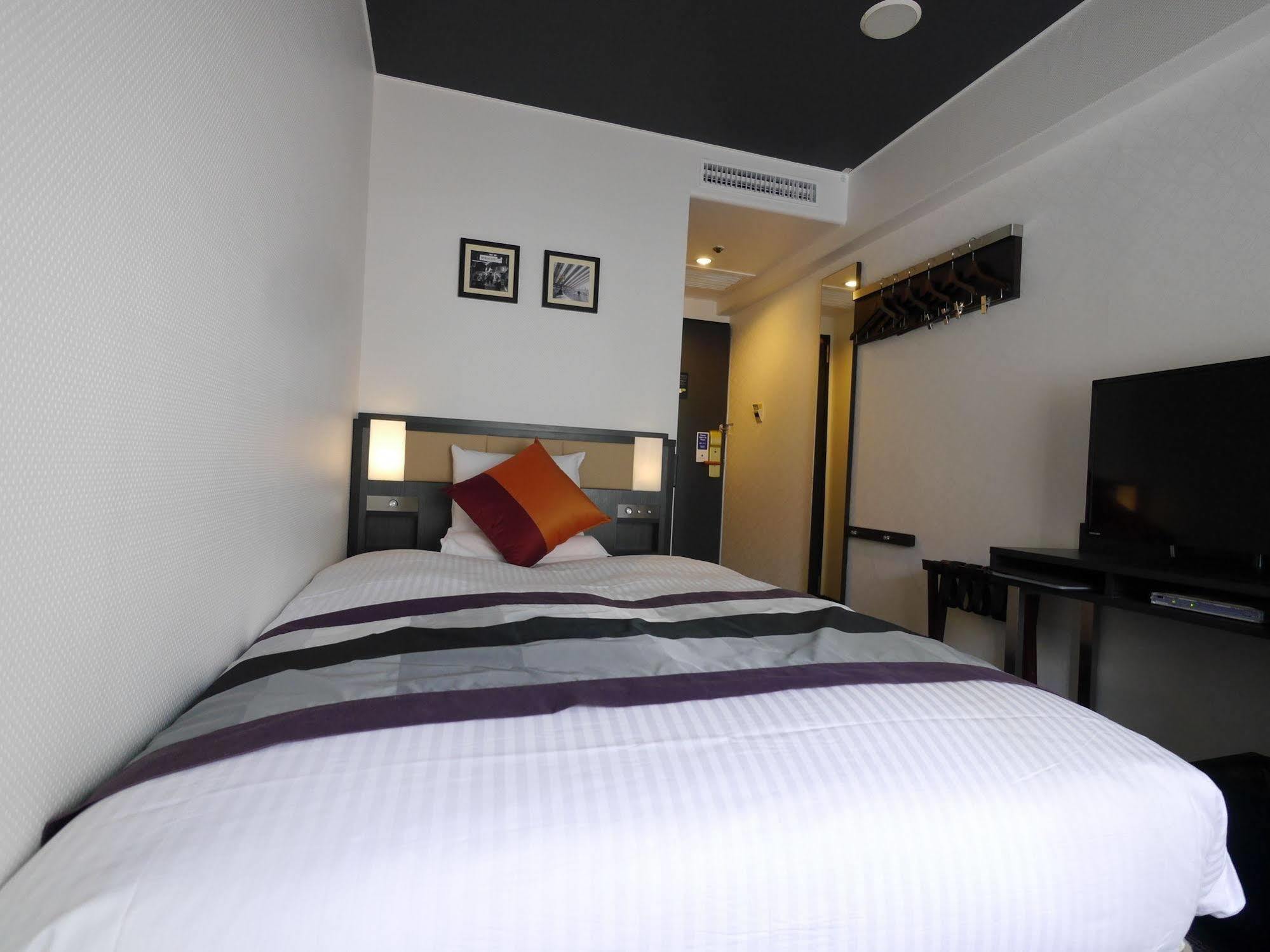 Hotel Mystays Shinsaibashi Osaka Esterno foto